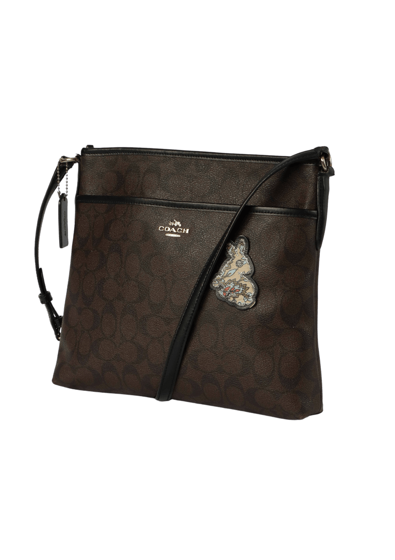 SIGNATURE MESSENGER BAG