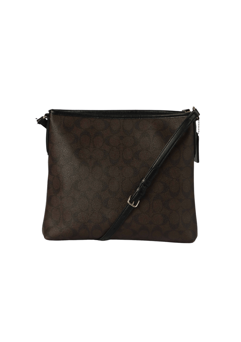 SIGNATURE MESSENGER BAG