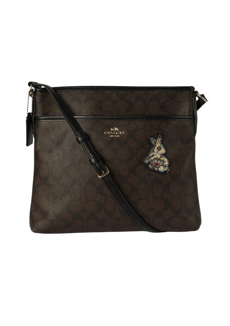 SIGNATURE MESSENGER BAG