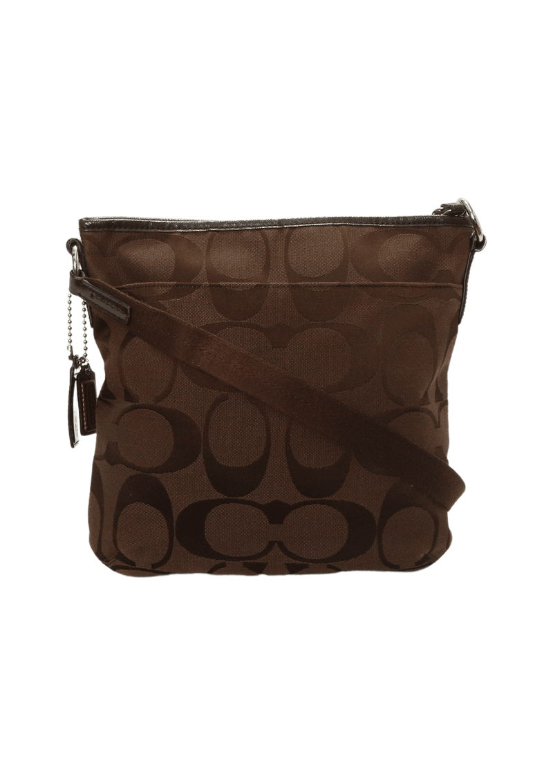 SIGNATURE MESSENGER BAG