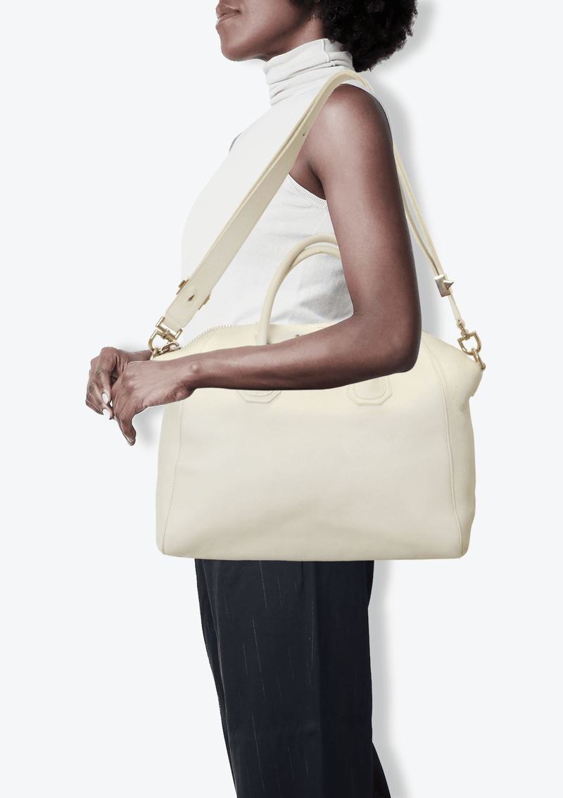 MEDIUM SOFT ANTIGONA BAG