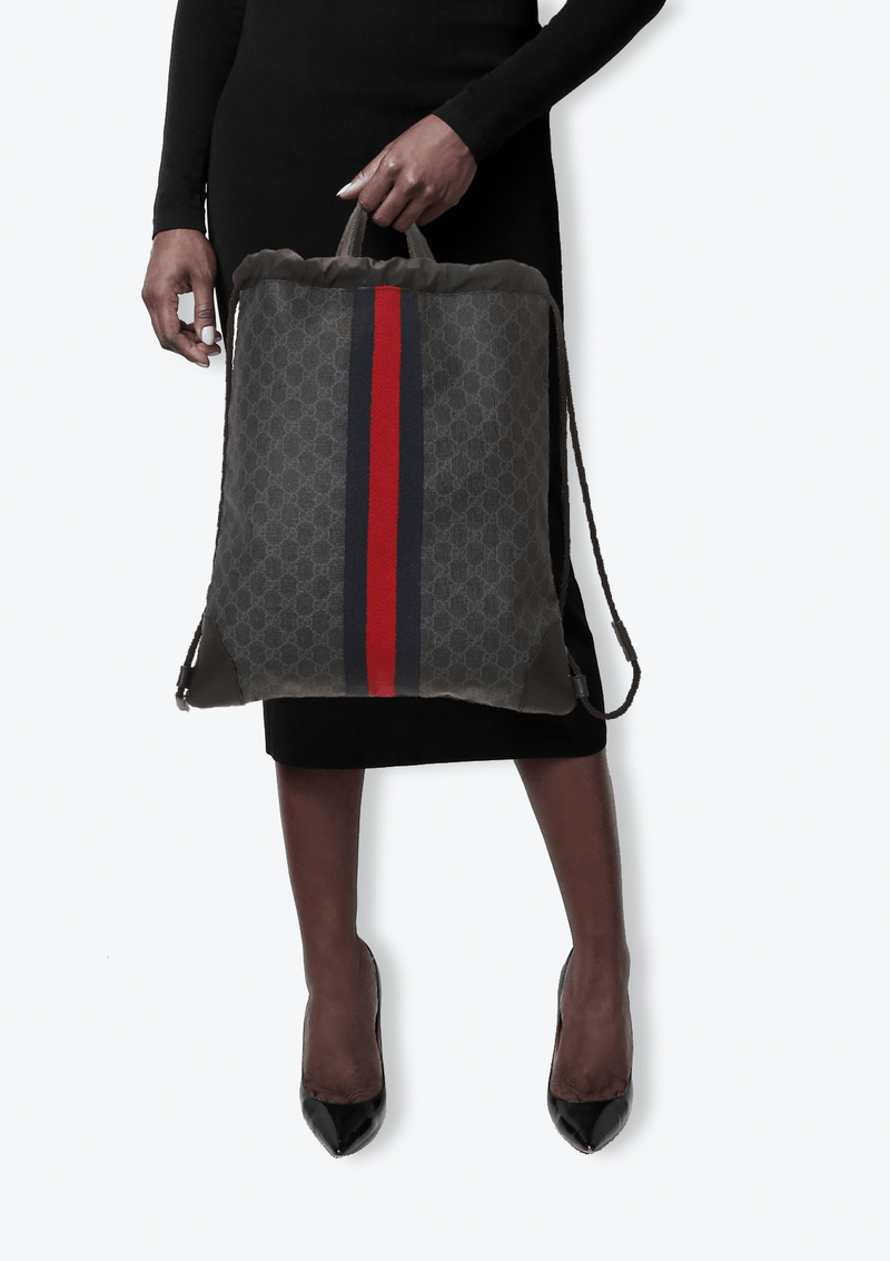 Bolsa Gucci GG Supreme Web Drawstring Backpack Cinza Original Gringa