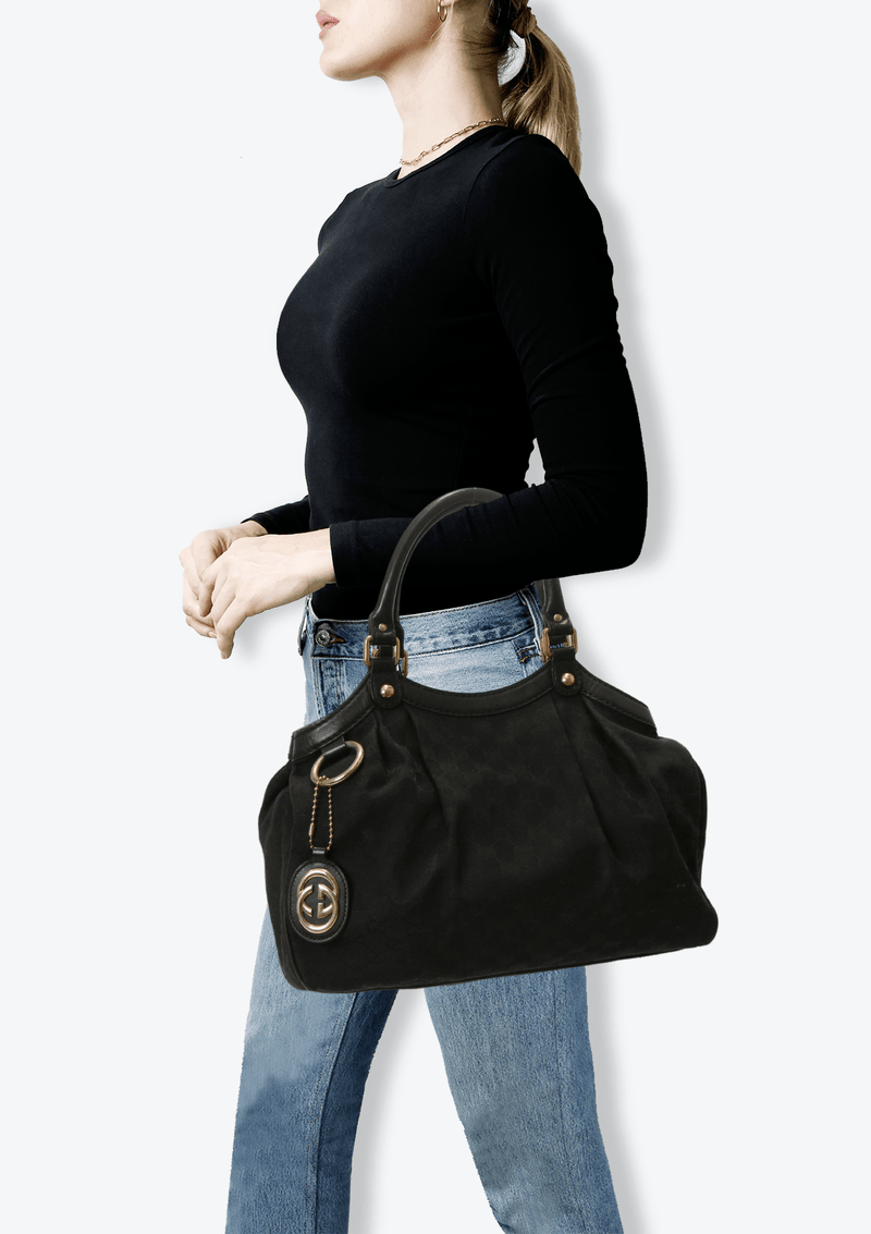 SMALL GG CANVAS SUKEY BAG