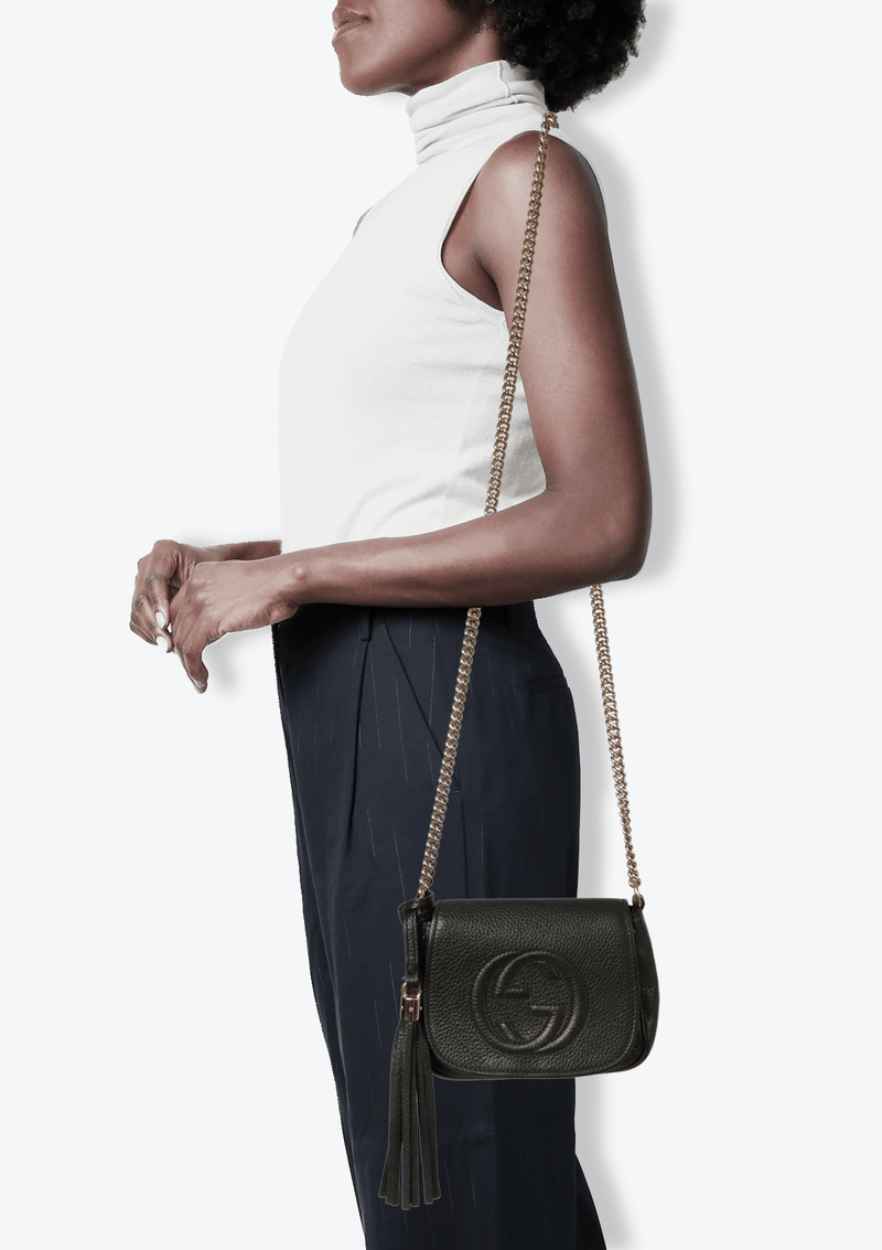 SMALL SOHO CHAIN FLAP BAG