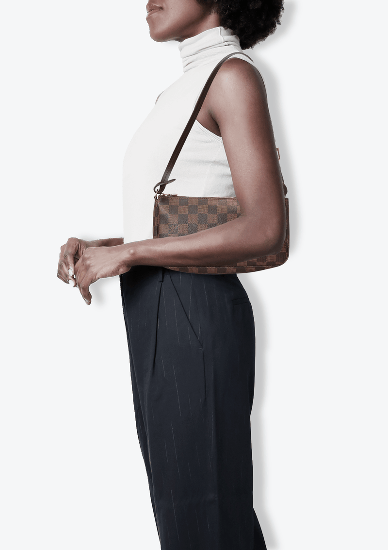 DAMIER ÉBÈNE POCHETTE ACCESSOIRES BAG