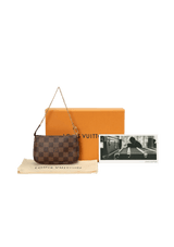 DAMIER ÉBÈNE POCHETTE ACCESSOIRES