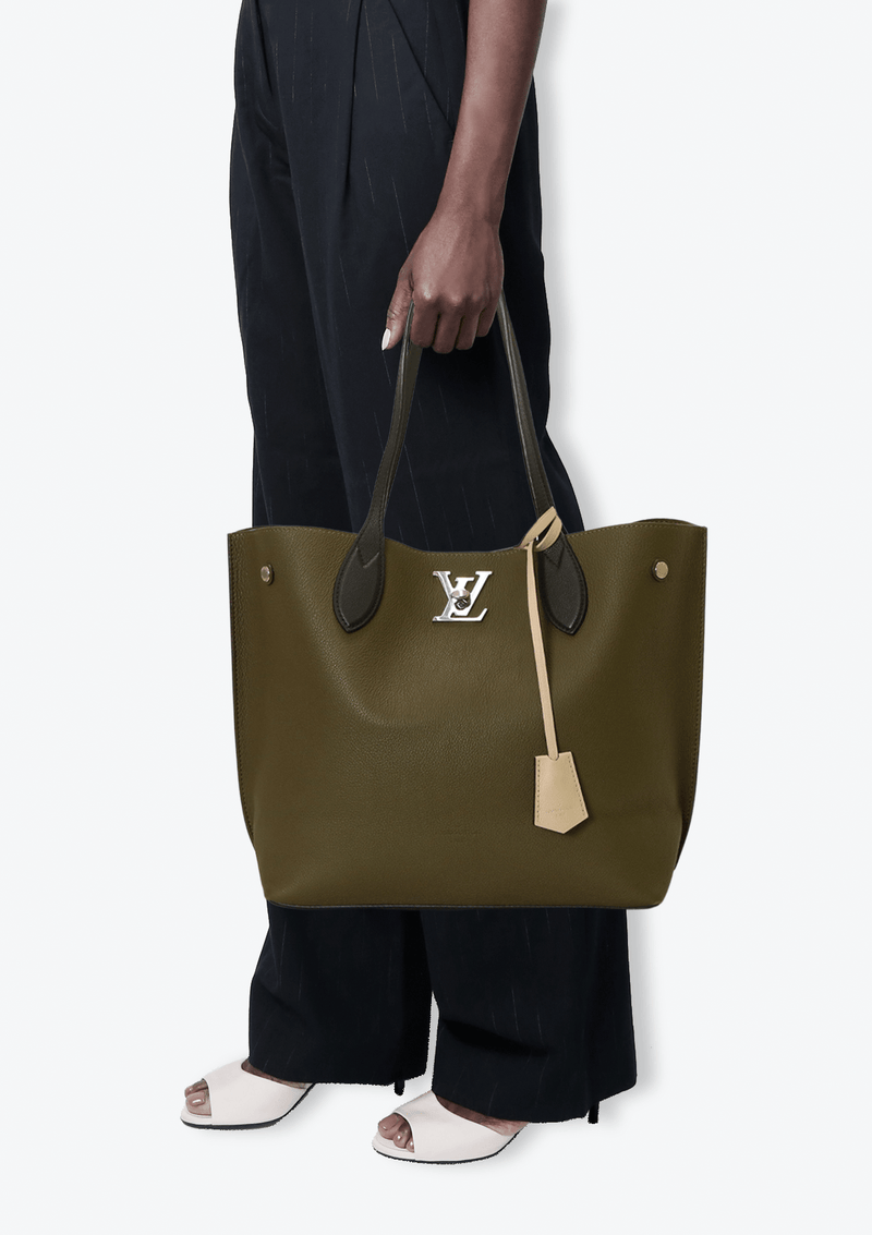 Bolsa Louis Vuitton Lockme Go Tote Verde Original – Gringa