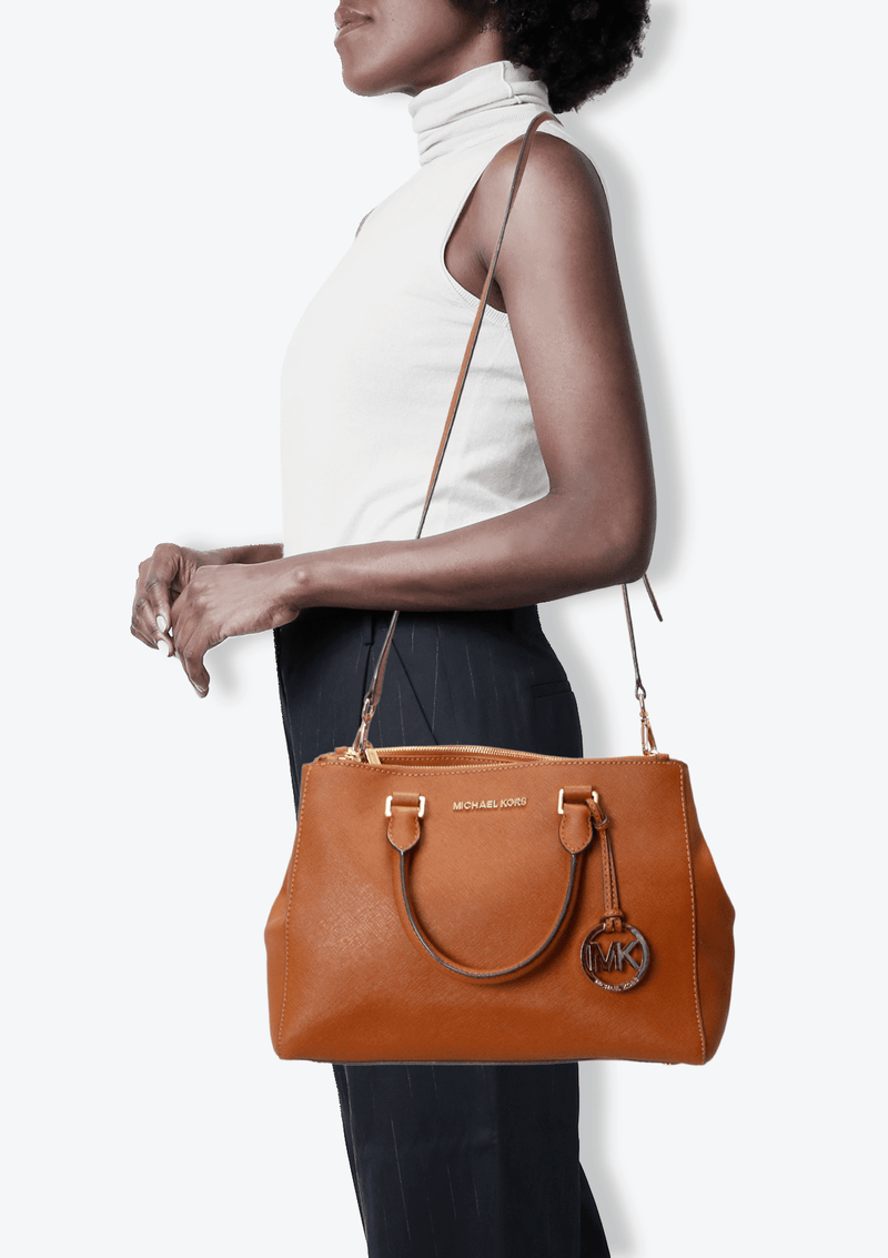 Bolsa Michael Kors Medium Sutton Bag Caramelo Original Gringa