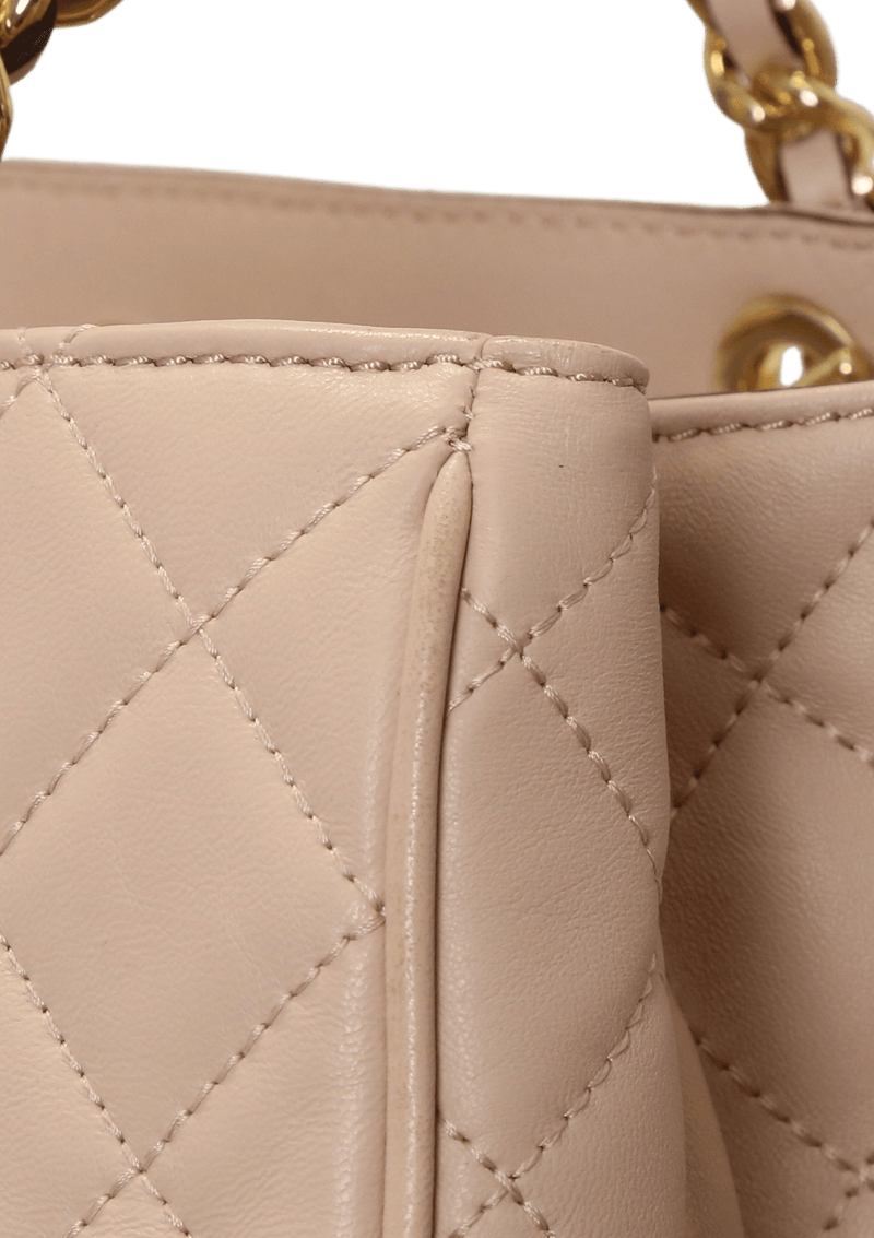 Michael kors susannah quilted tote hot sale