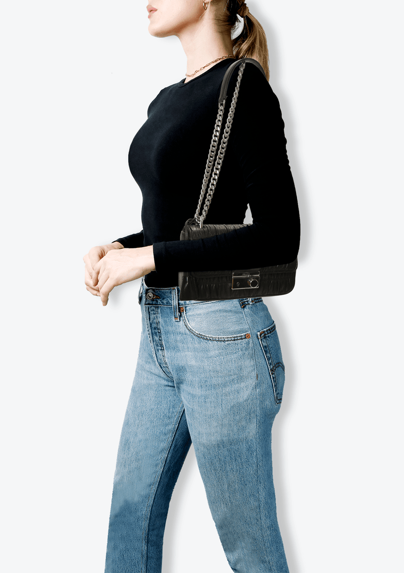 NAPPA GAUFRE FLAP CHAIN BAG