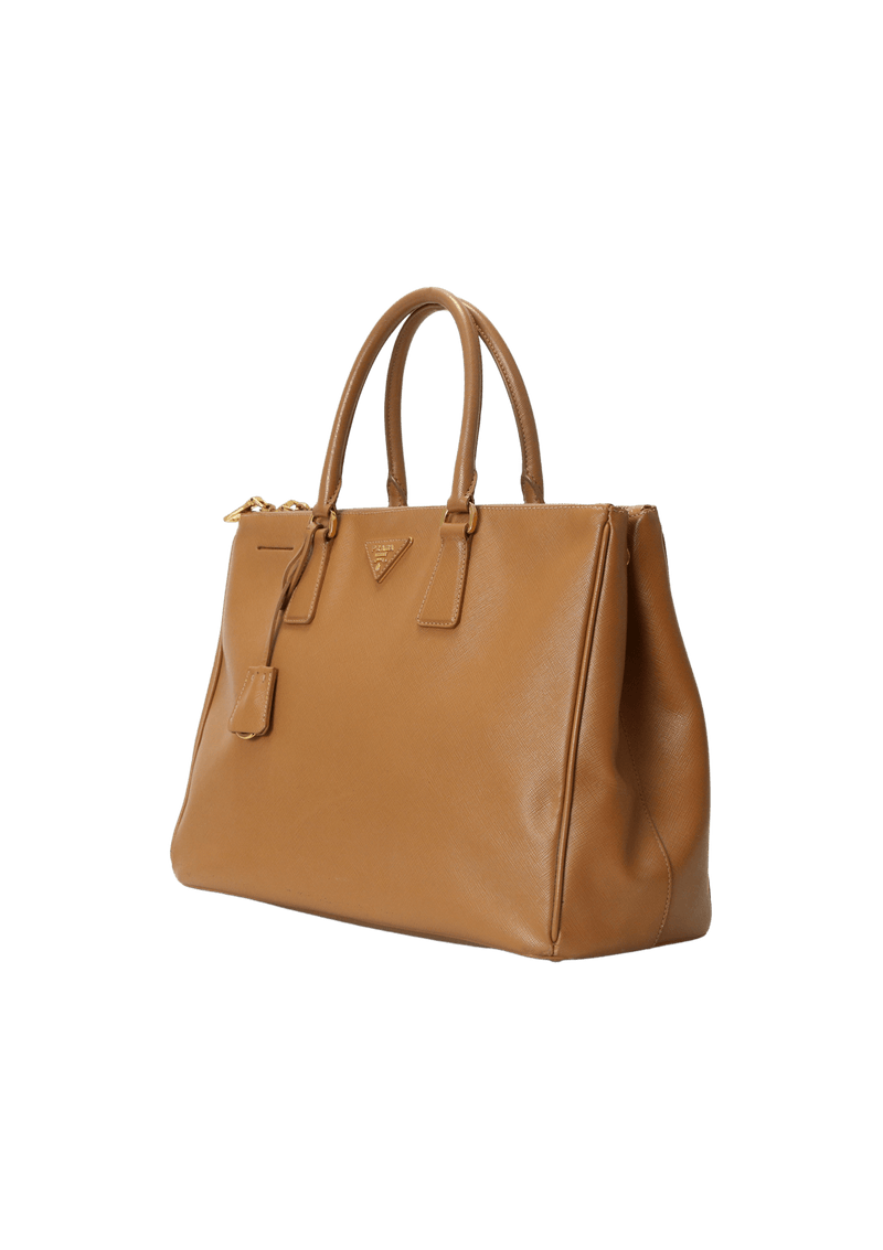 SAFFIANO LUX DOUBLE ZIP GALLERIA