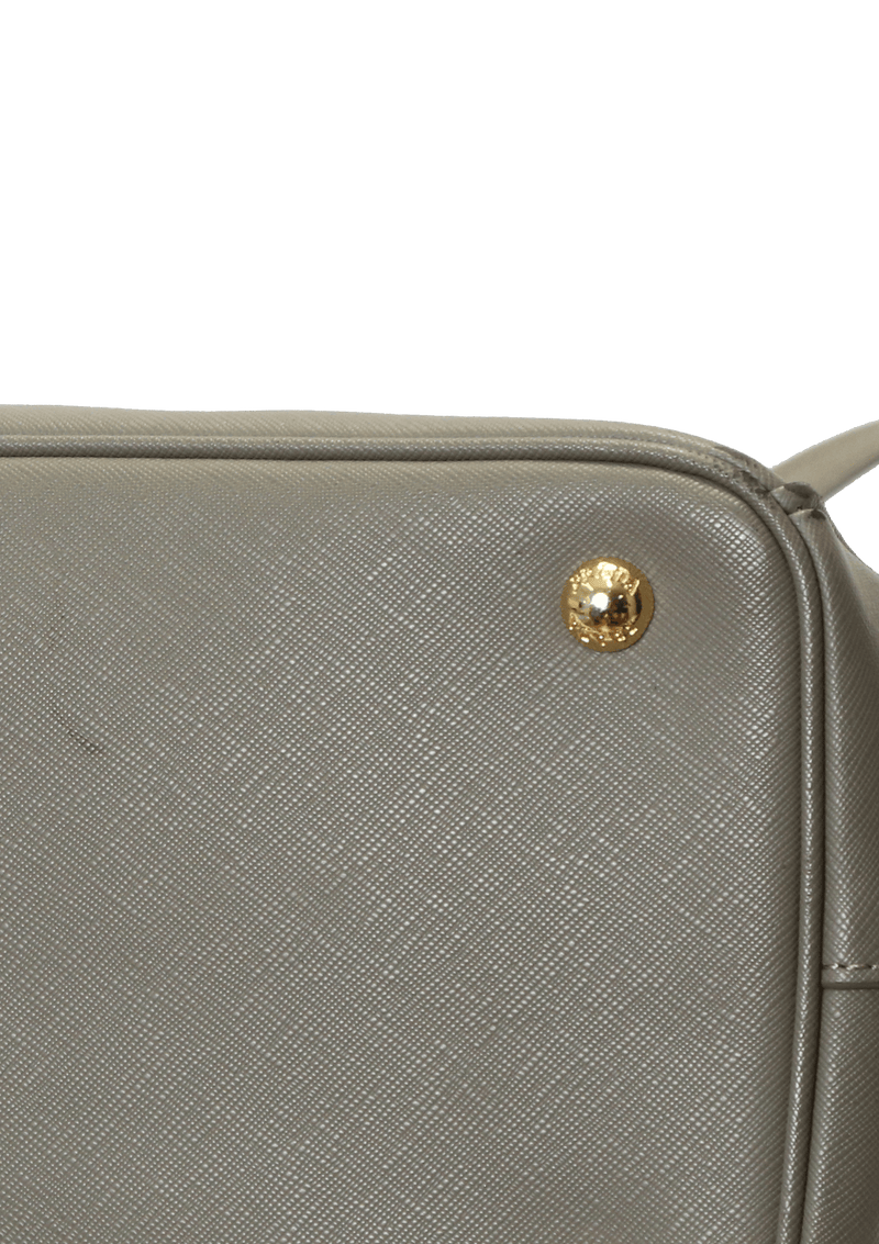 SAFFIANO LUX DOUBLE ZIP GALLERIA