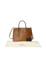 SAFFIANO LUX DOUBLE ZIP GALLERIA