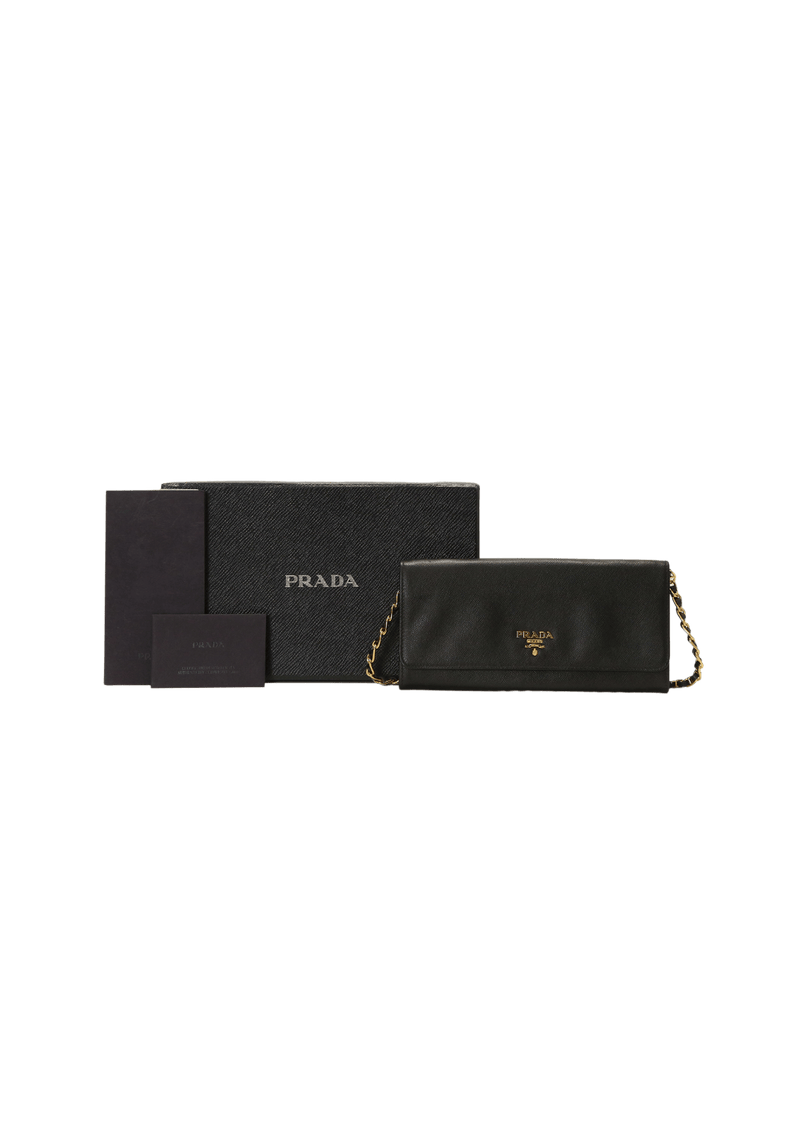 SAFFIANO LUX WALLET ON CHAIN