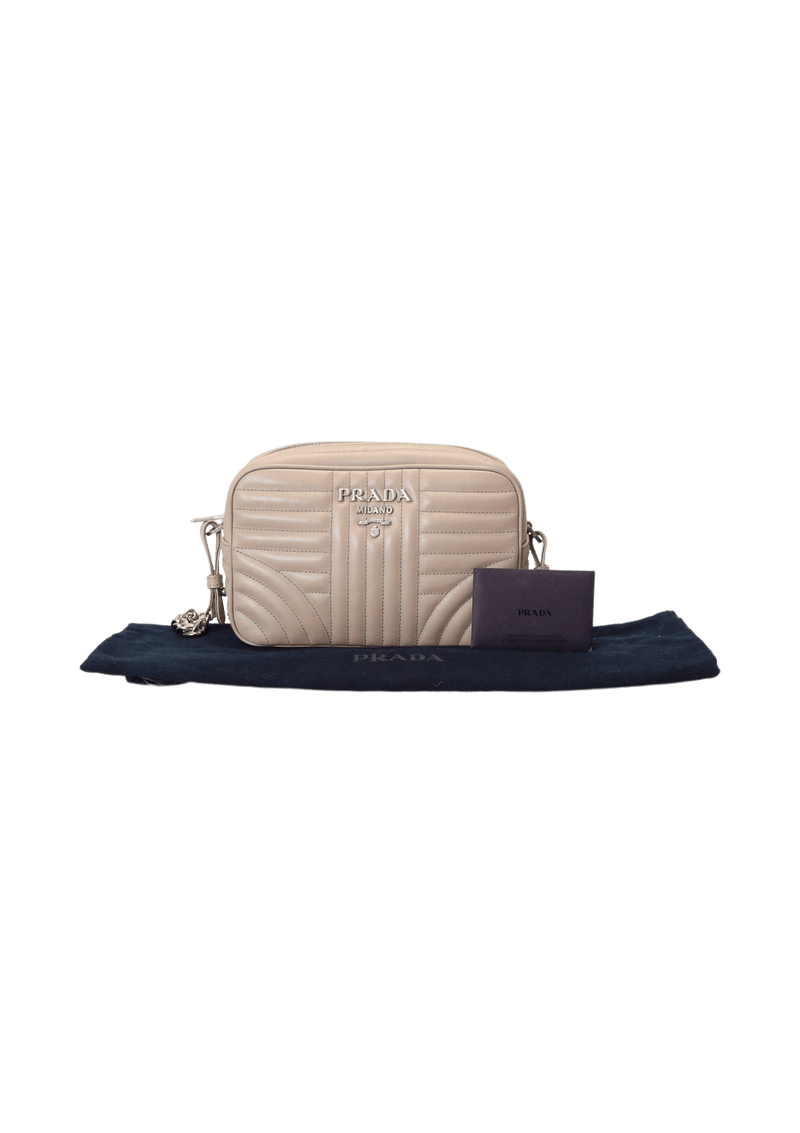 SOFT CALF DIAGRAMME CAMERA BAG