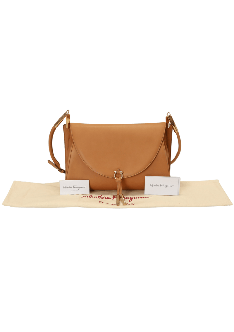 LEATHER FLAP BAG