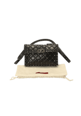 ROCKSTUD SPIKE CROSSBDOY BAG