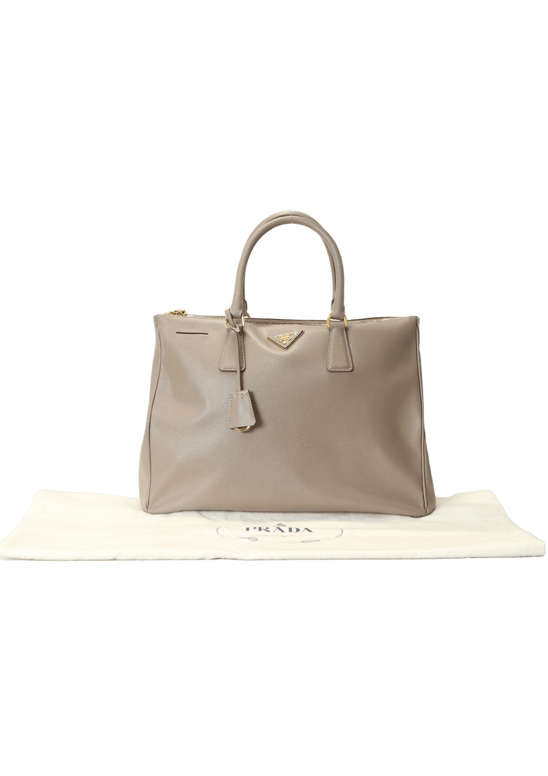 SAFFIANO LUX DOUBLE ZIP GALLIERA