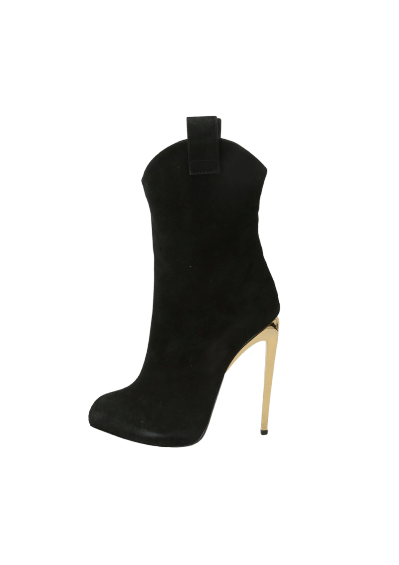 SUEDE BOOTS 37