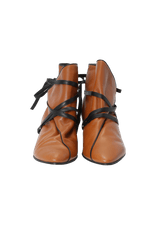 LEATHER BOOTS 36