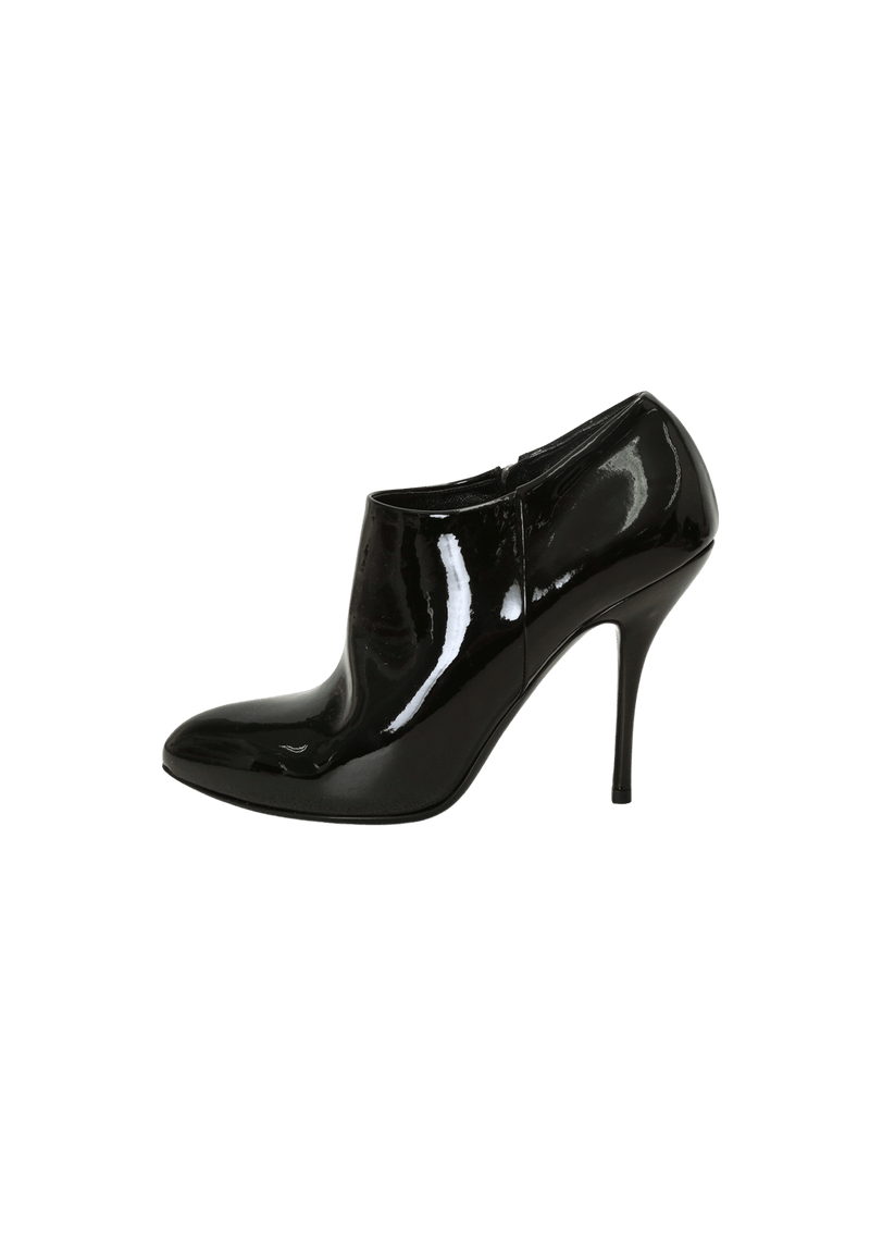 PATENT LEATHER MULES 38.5