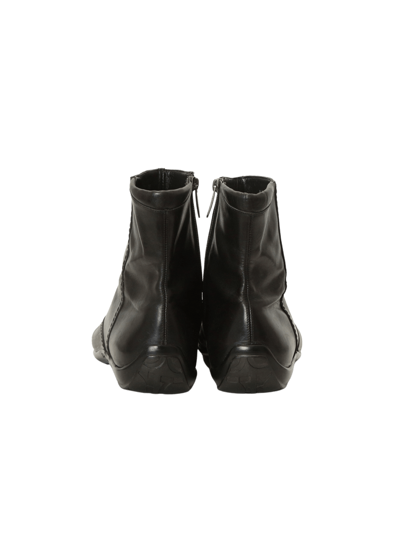 LEATHER BOOTS 43