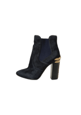SUEDE BOOTS 34