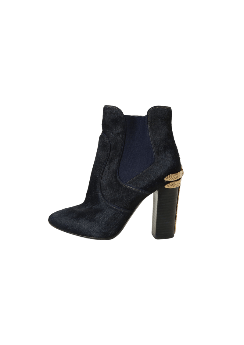 SUEDE BOOTS 34