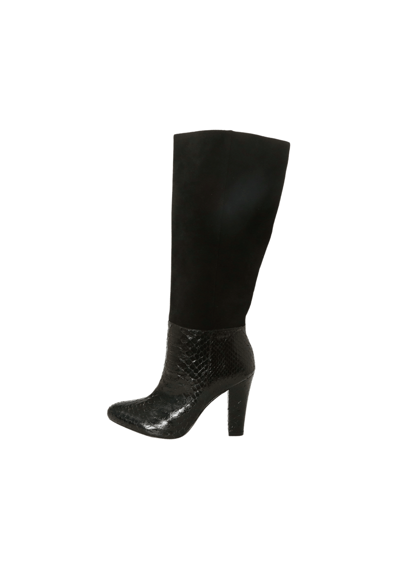 EMBOSSED SUEDE BOOTS 40