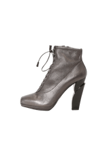 LACE UP BOOTS CONVERTIBLE 38