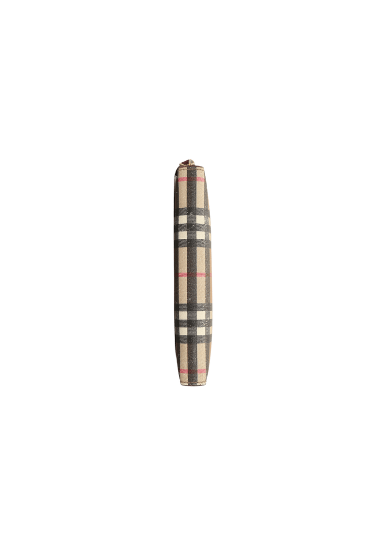 Burberry wallpaper zip top