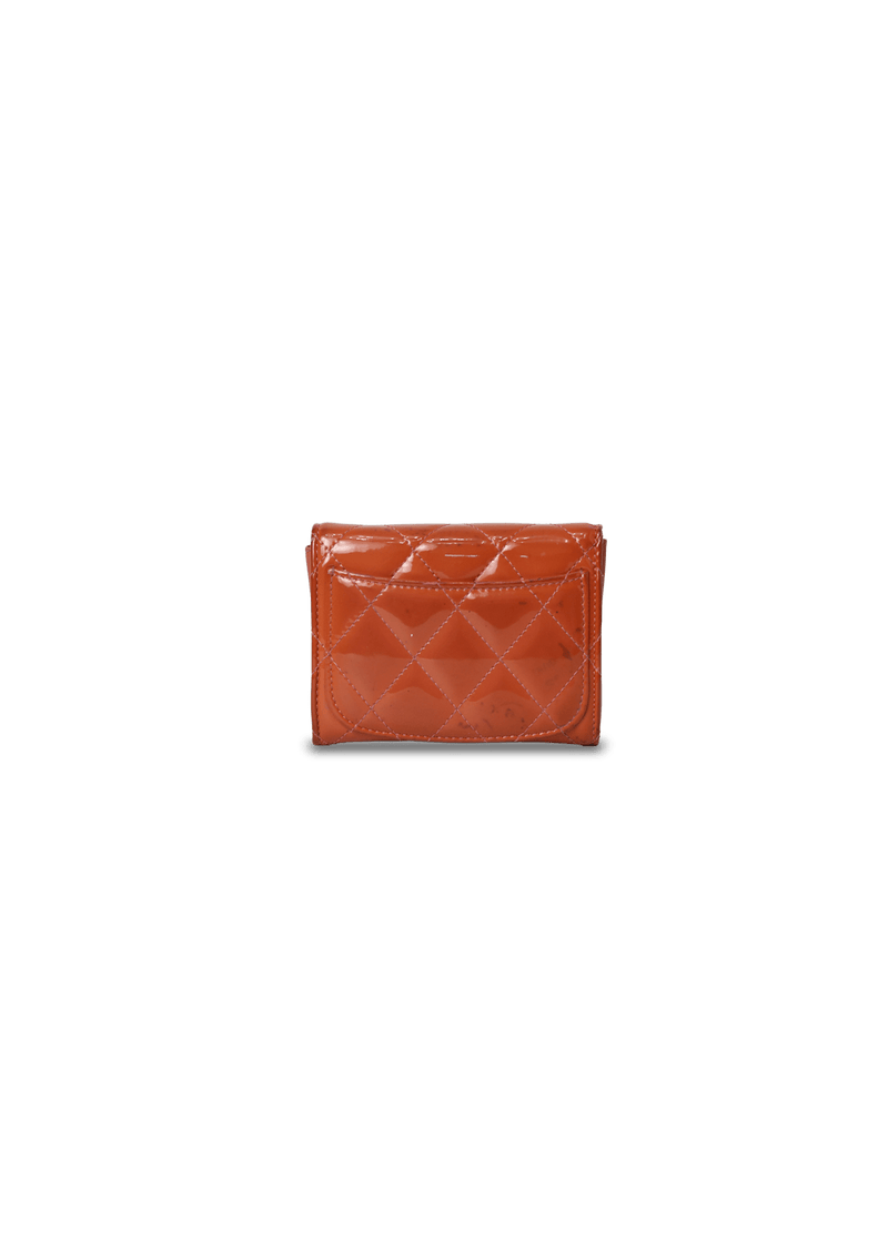 CLASSIC COMPACT BIFOLD FLAP WALLET