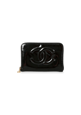 VINTAGE CC ZIP CLUTCH
