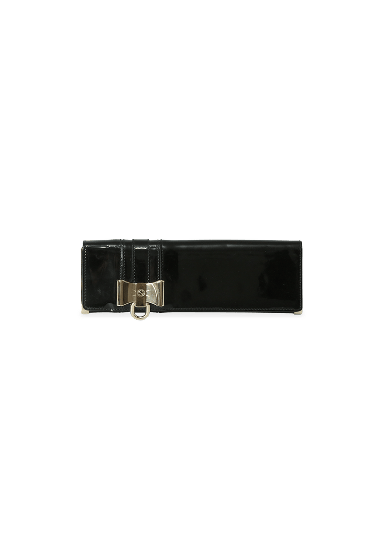 PATENT LEATHER ACCENT BOW CLUTCH