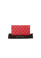 QUILTED BI-FOLD LAMBSKIN WALLET