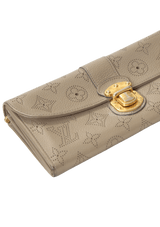 MONOGRAM MAHINA TAUPE CLUTCH