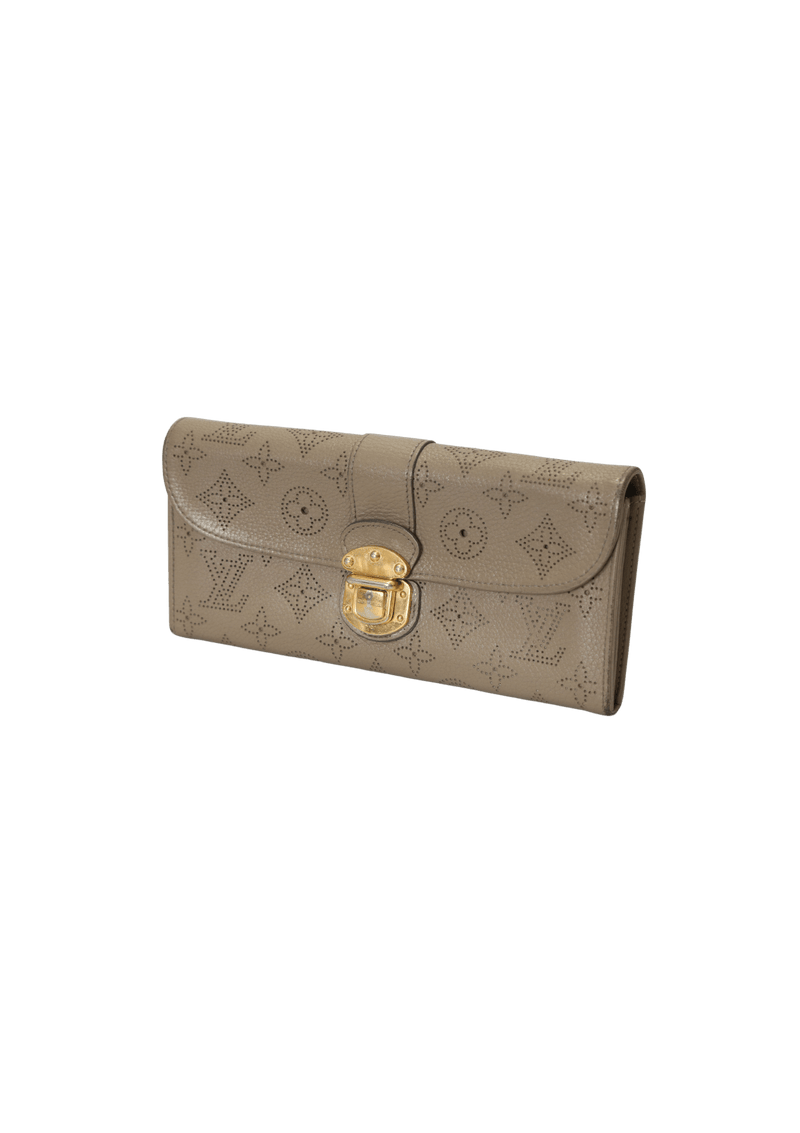 MONOGRAM MAHINA TAUPE CLUTCH