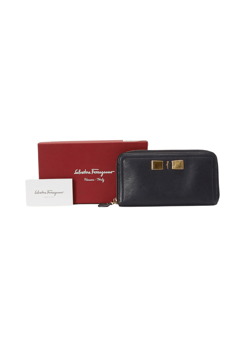 LEATHER CONTINENTAL WALLET