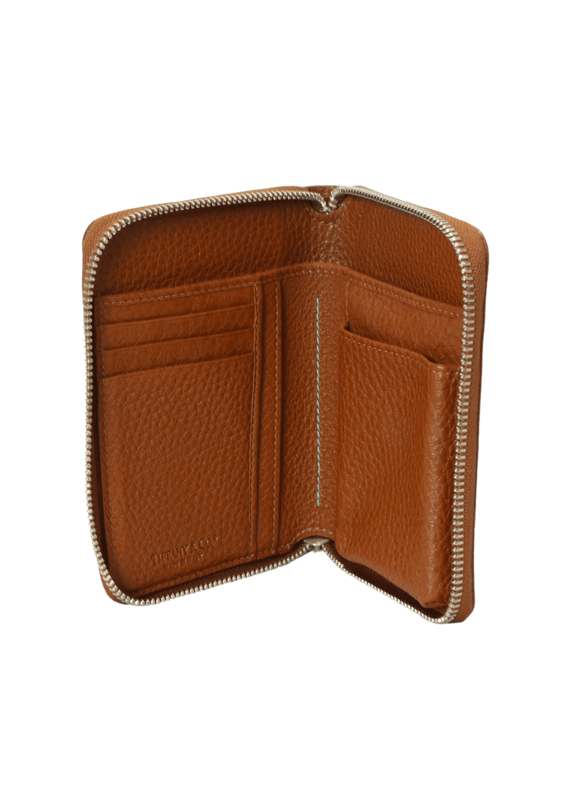 LEATHER COMPACT WALLET