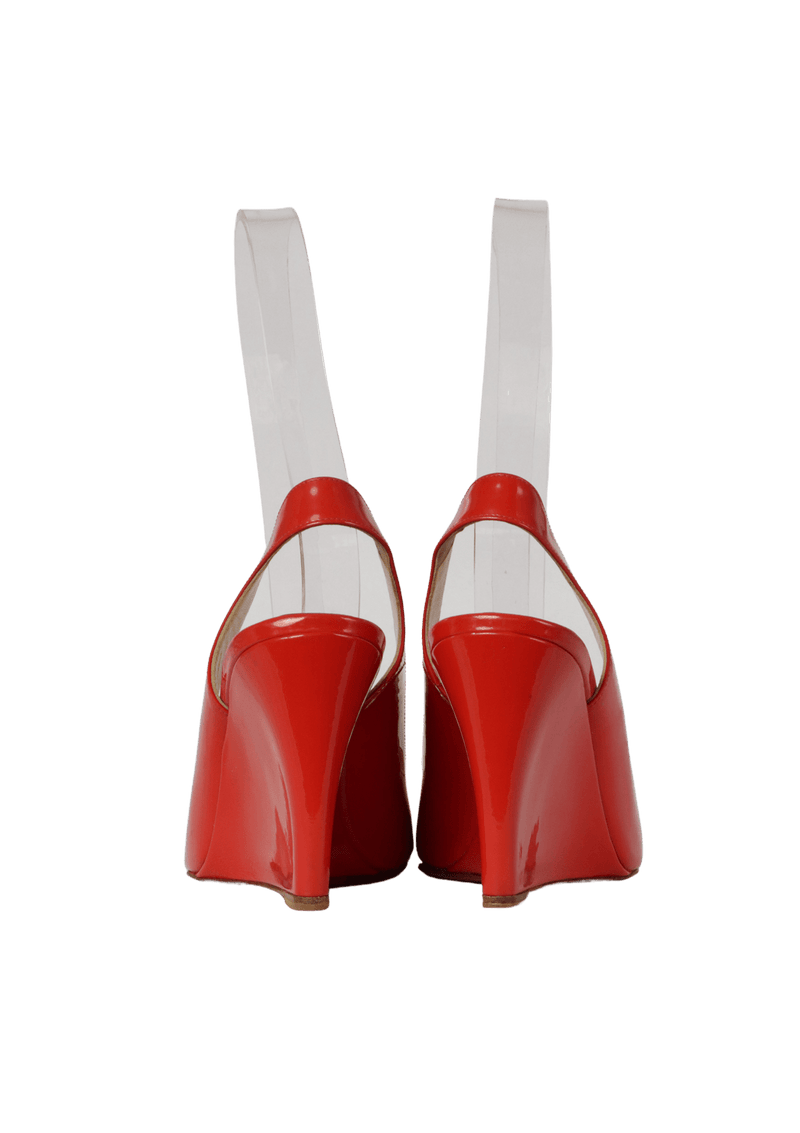 PATENT LEATHER SLINGBACK PUMPS 38