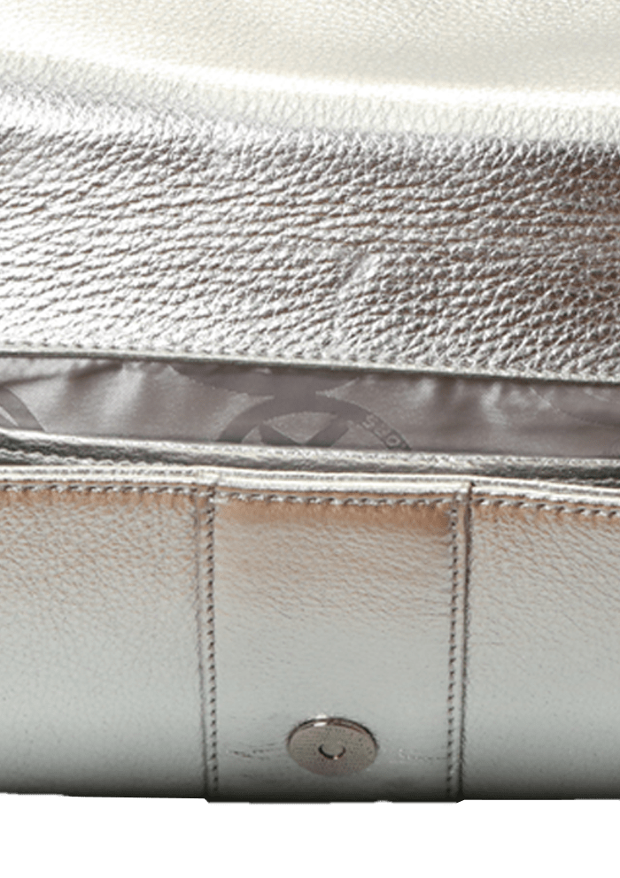 METTALIC BUCKLE CLUTCH BAG