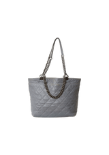 SHOPPING IN CHAINS TOTE BAG