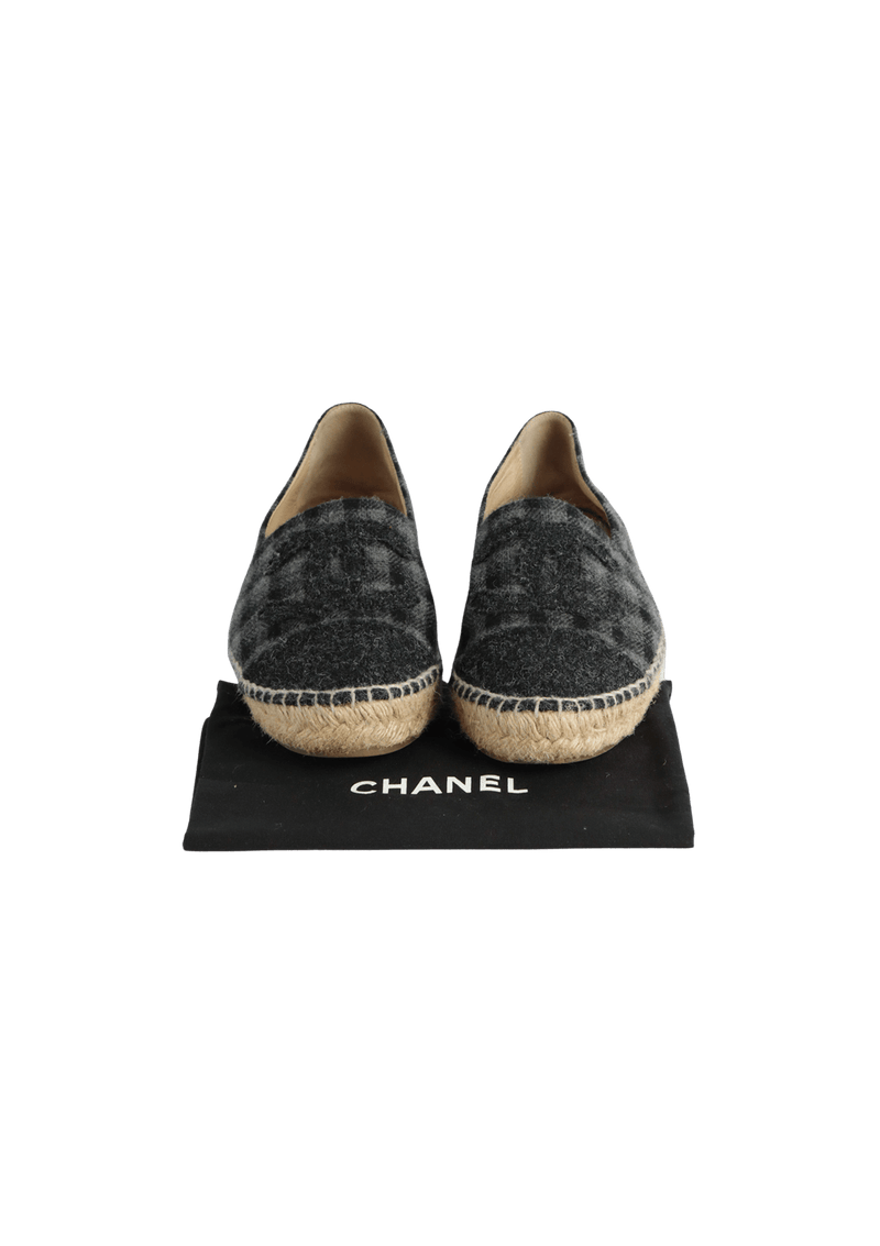 INTERLOCKING CC LOGO ESPADRILLES 36