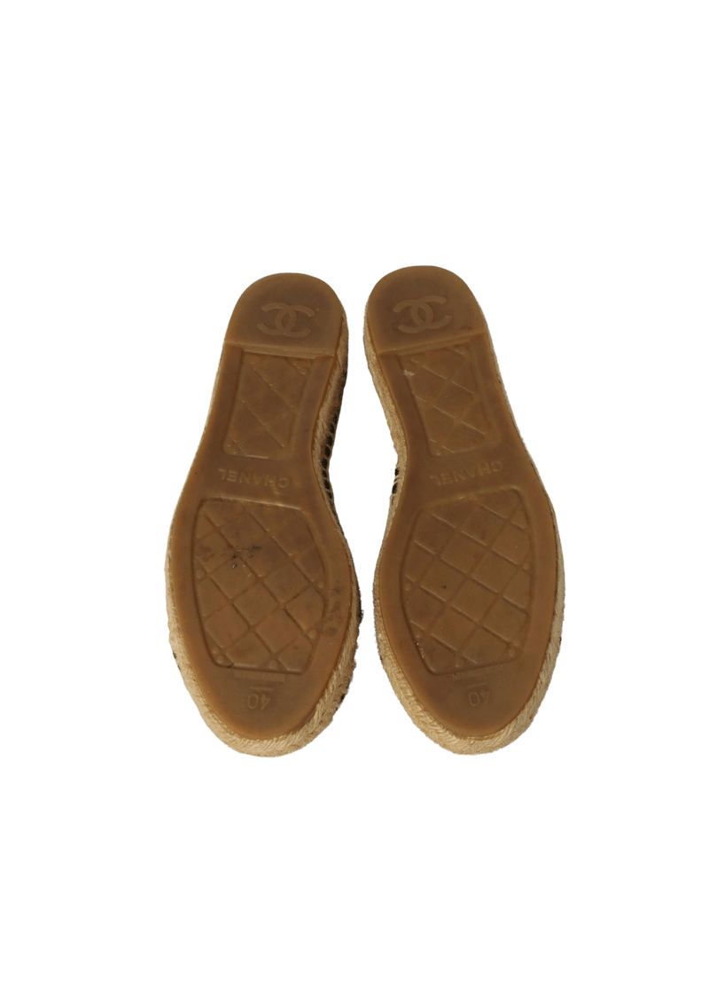 INTERLOCKING CC LOGO LEATHER ESPADRILLES 38