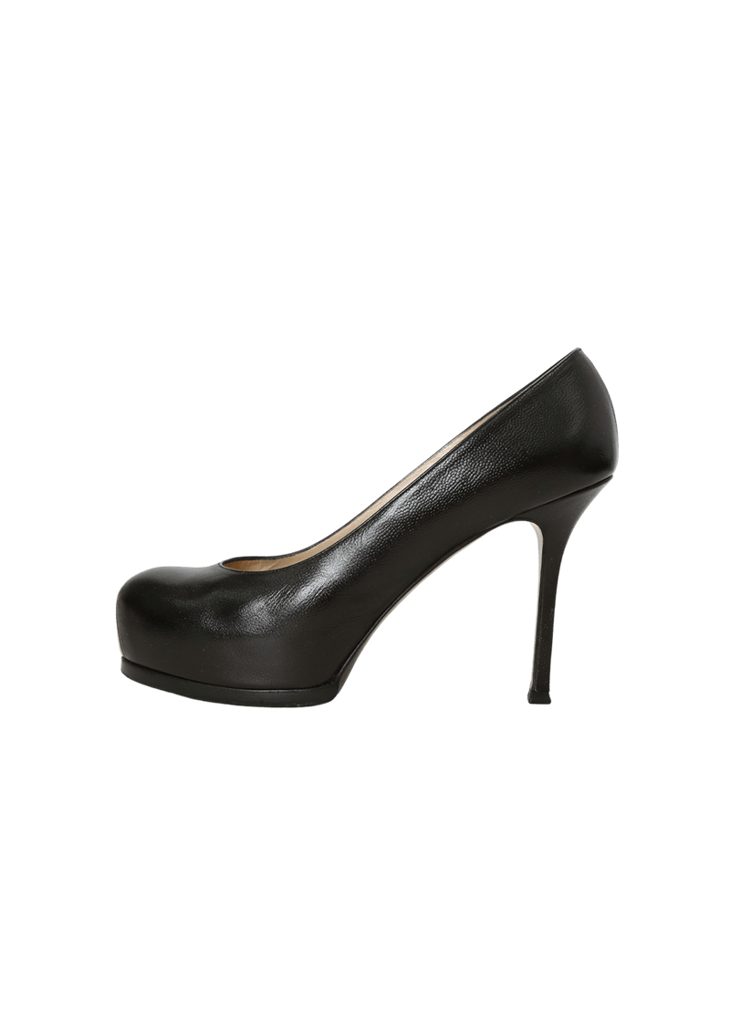 LEATHER PUMPS 38