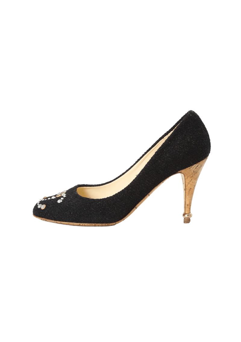 INTERLOCKING CC LOGO PUMPS 38