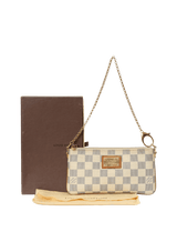 DAMIER AZUR POCHETTE MILLA MM