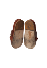 LEATHER MULES 34