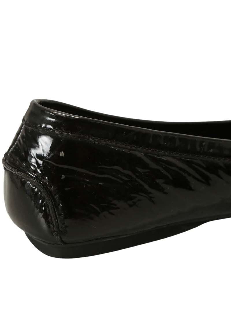 PATENT LEATHER LOAFERS 34.5