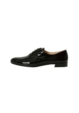 PATENT LEATHER DERBY 39